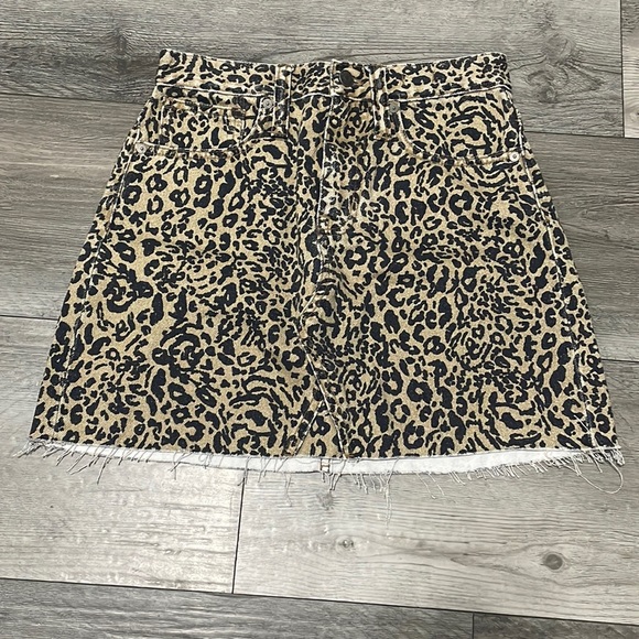 Rigid Denim A-Line Mini Skirt in Animal Print Size 25‎ - Picture 1 of 7